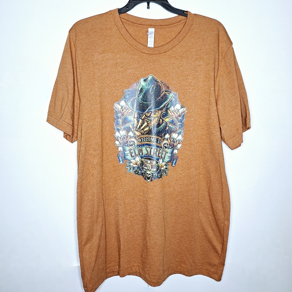 Canvas brand "Sweet Dreams" A Nightmare On Elm Steet Halloween core tee shirt.